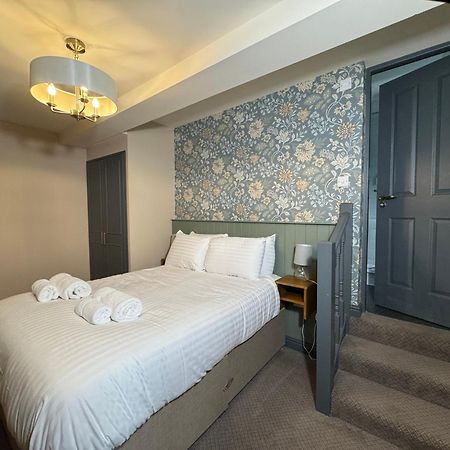 Hotel The Cross Scythes à Sheffield Extérieur photo